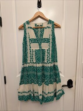 Nema Green and Cream Printed Sleeveless Dress
